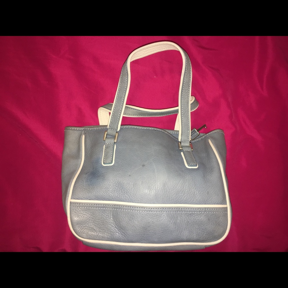 Clearance 🛍 Light blue with white fossil handbag.